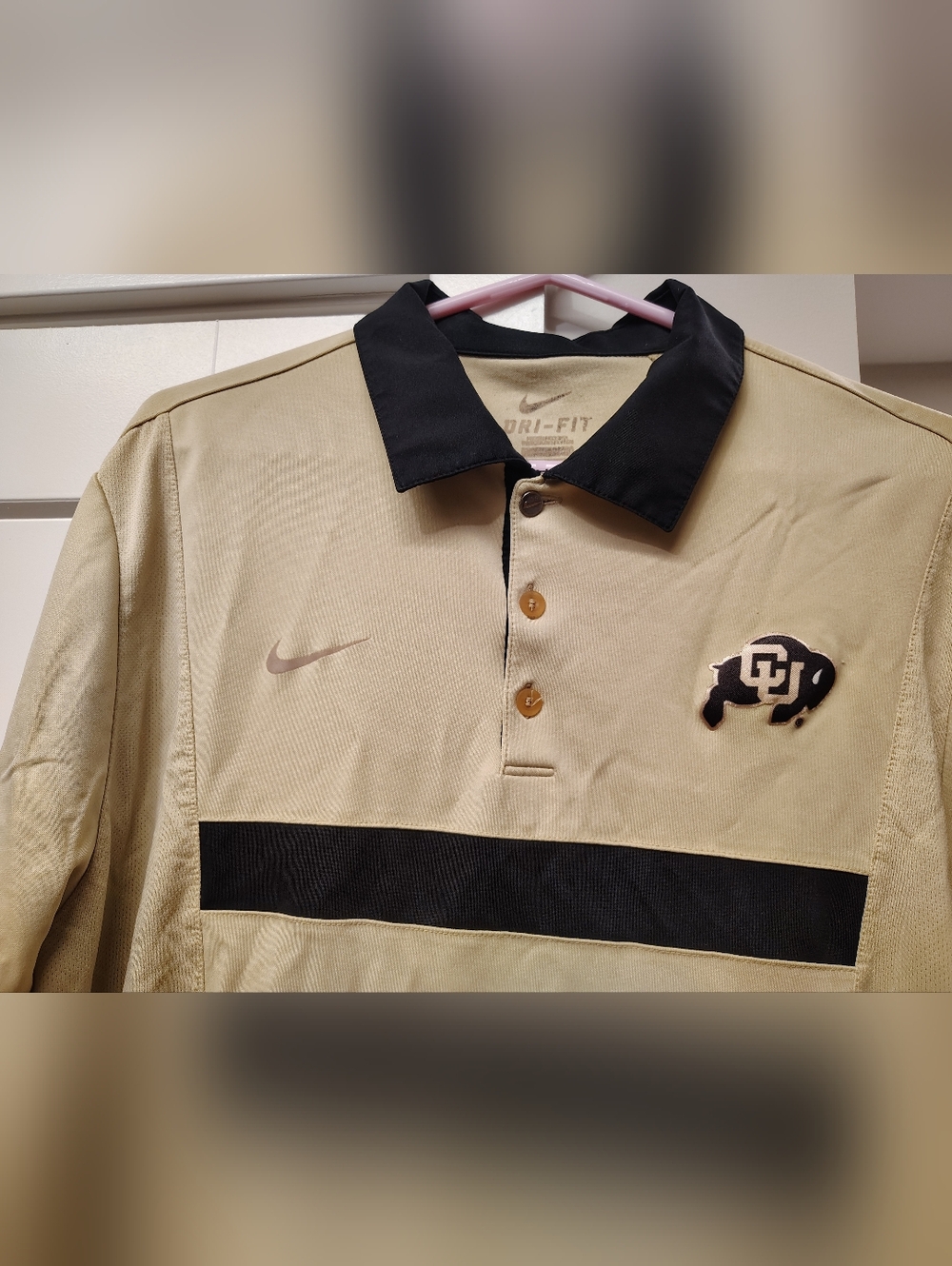 Good Condition.Men's Nike Black/Gold .Dri-Fit Colorado Buffaloes Polo Shirt  L